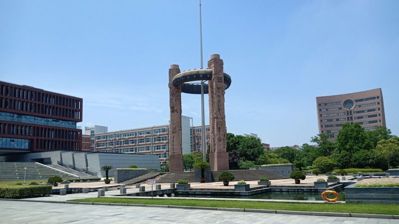 揭秘深圳PCB打样：厂家报价背后的技术考量