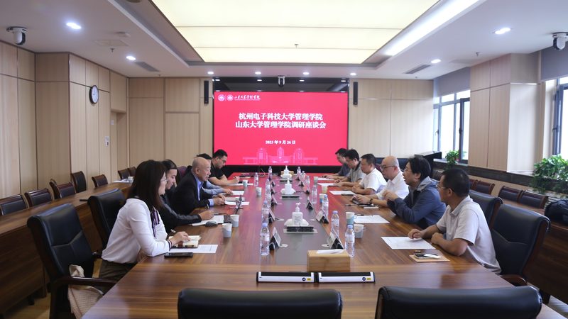 电子加工材质选择：揭秘影响性能的关键因素